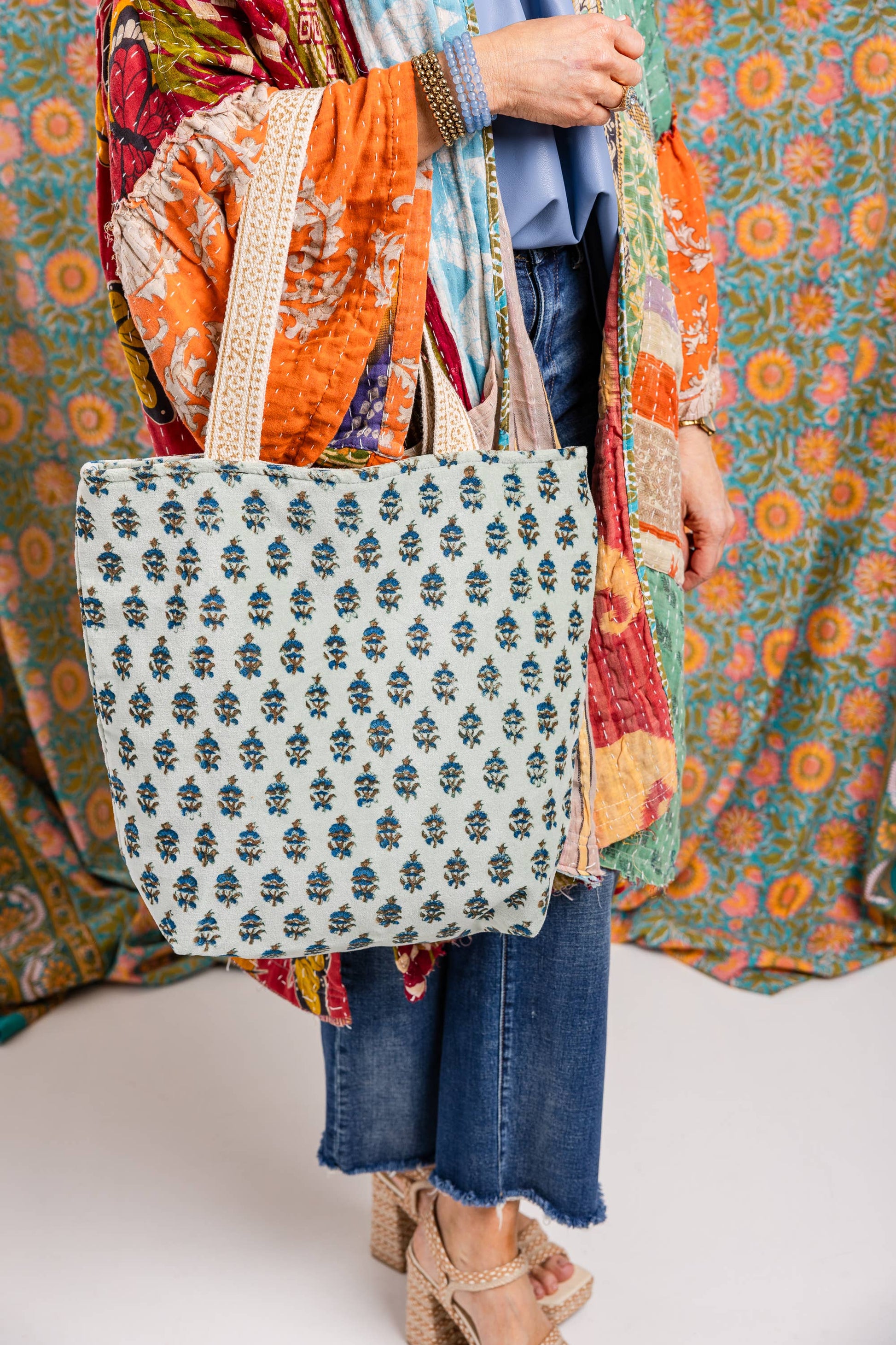 The Hailey Velvet Tote-Mint
