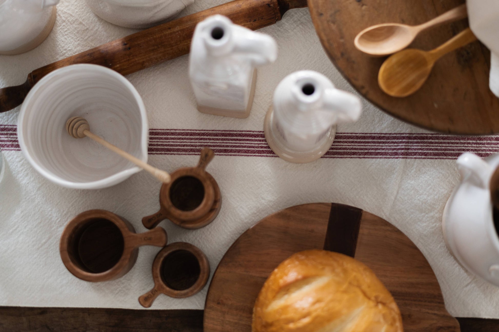 Wood Measuring Cups, Vintage Merlot Red Stripe Bag, Set of 4