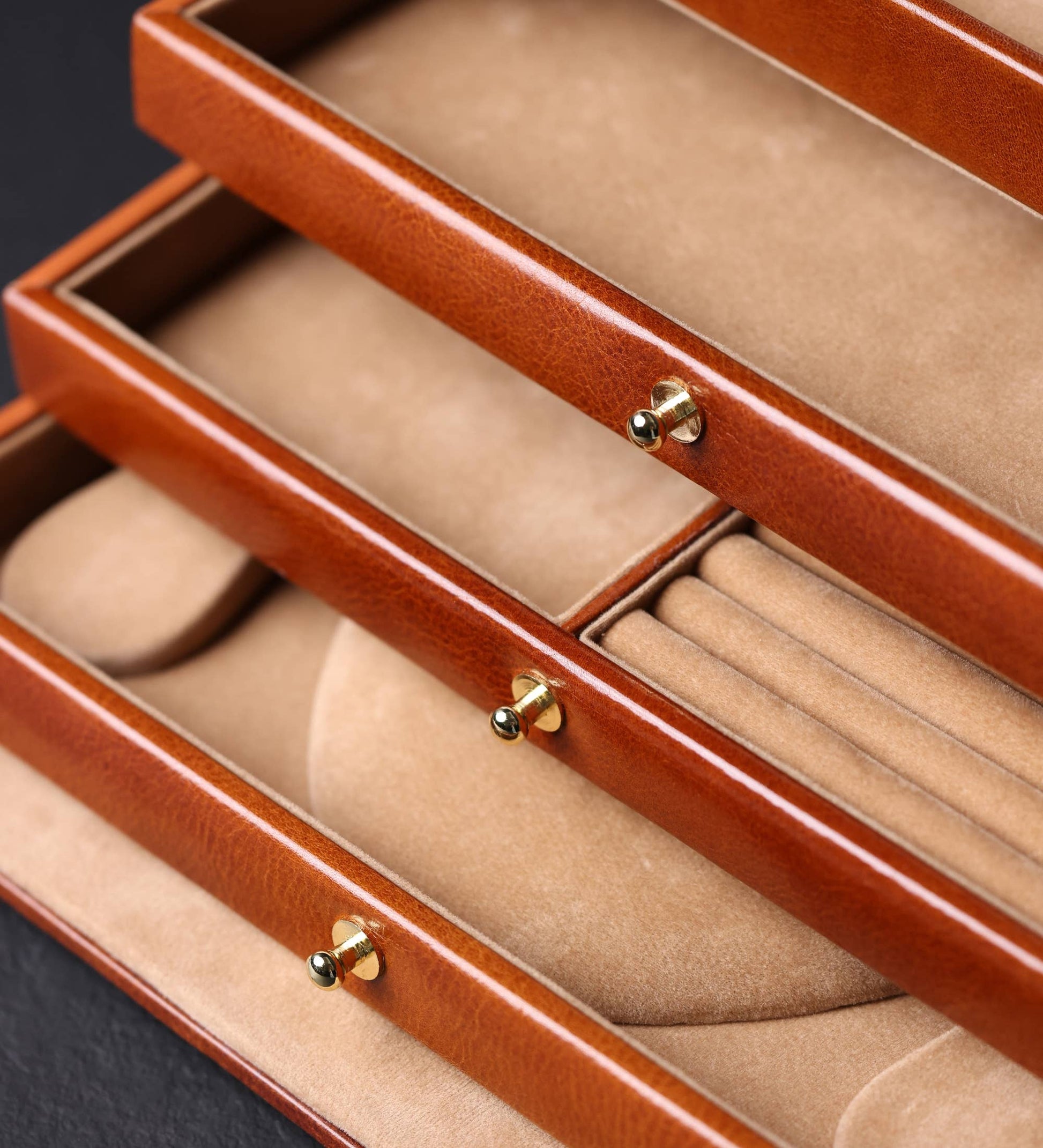 Italian Leather Jewelry Box - The Portrait of a Lady