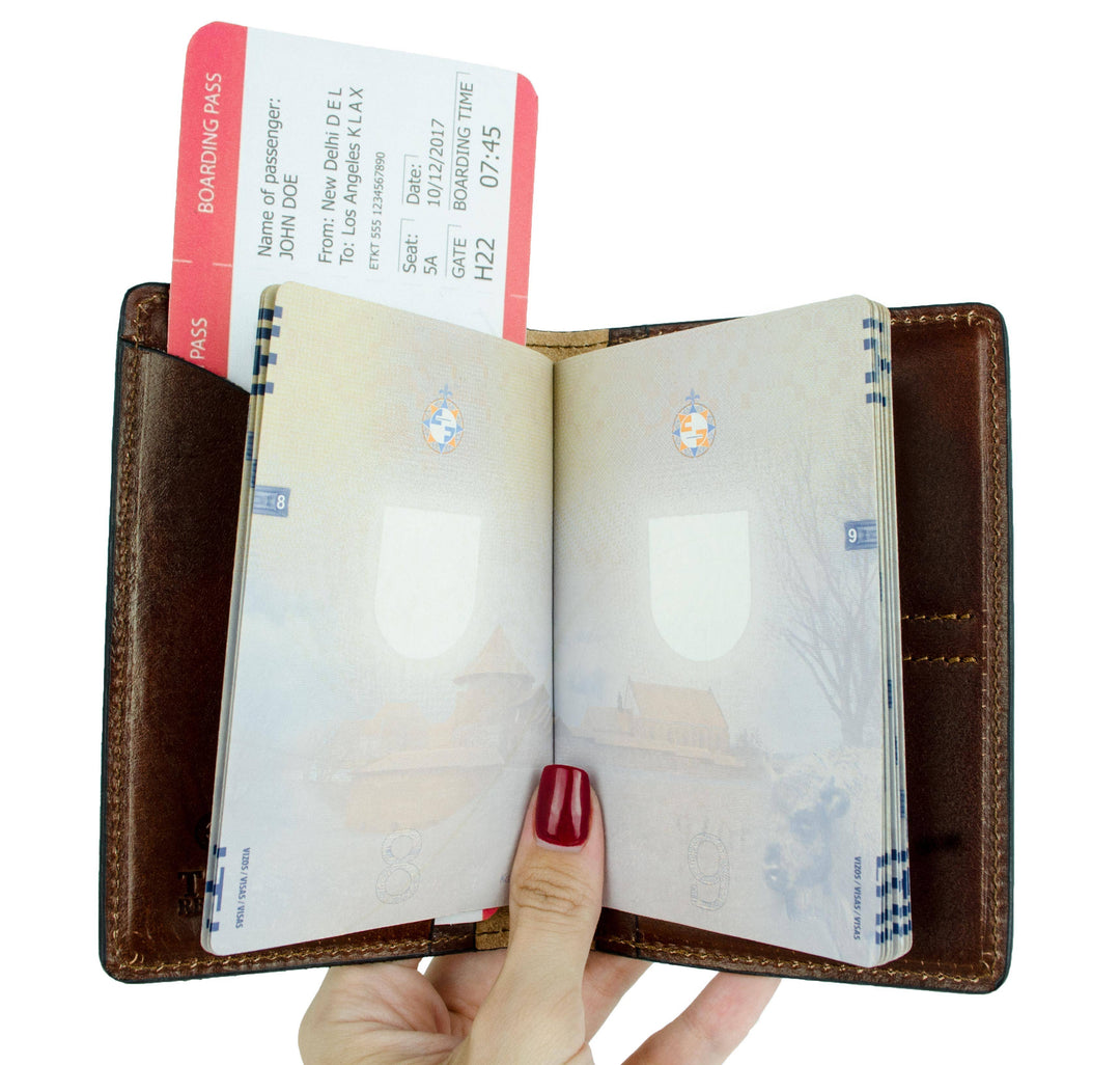 Funda para pasaporte de cuero marrón - Los viajes de Gulliver
