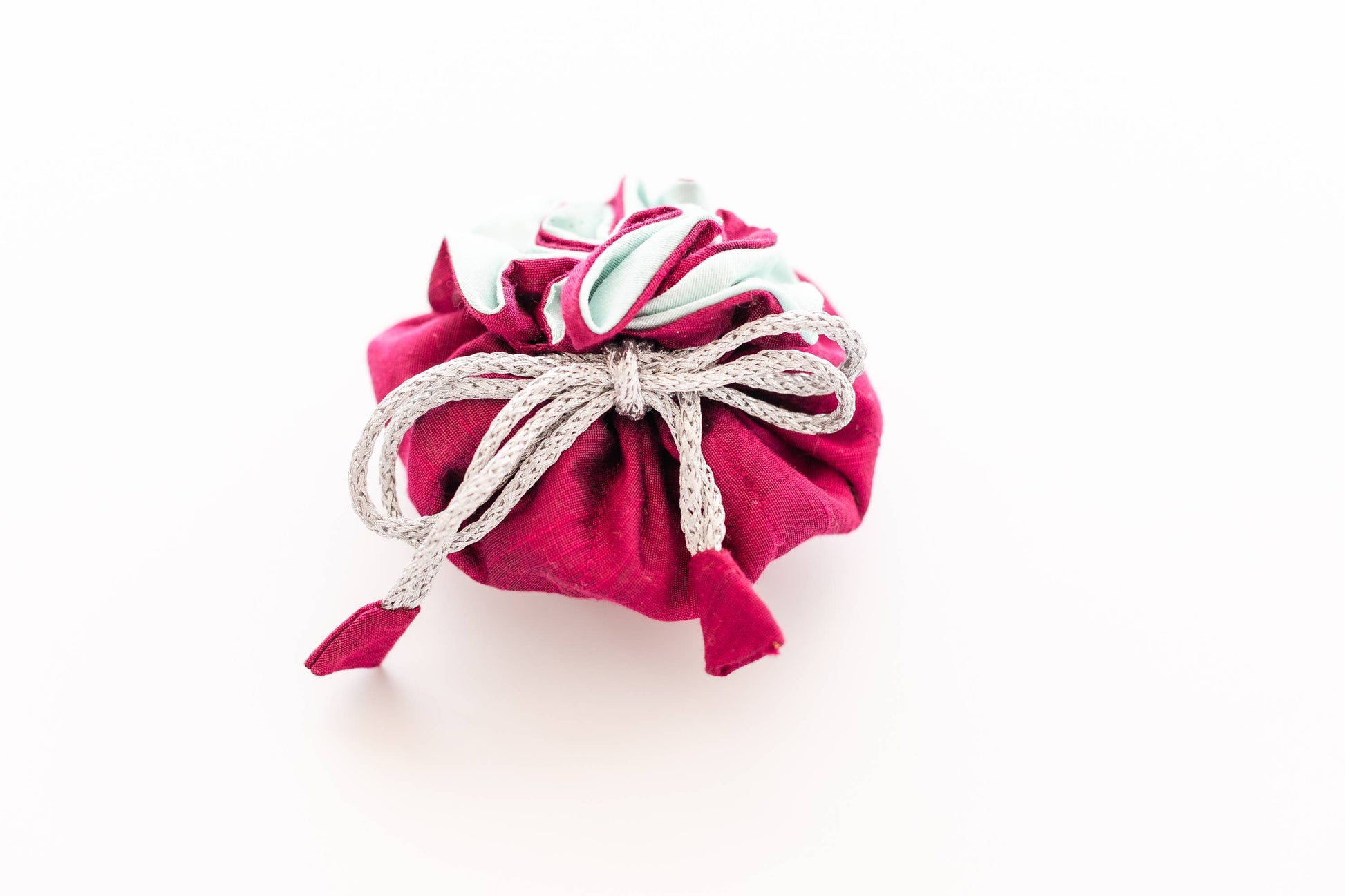 Maison Jet Set Travel Jewelry Bag Medium- Raspberry