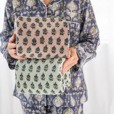 The Kendal Velvet Cosmetic Pouch-Gray