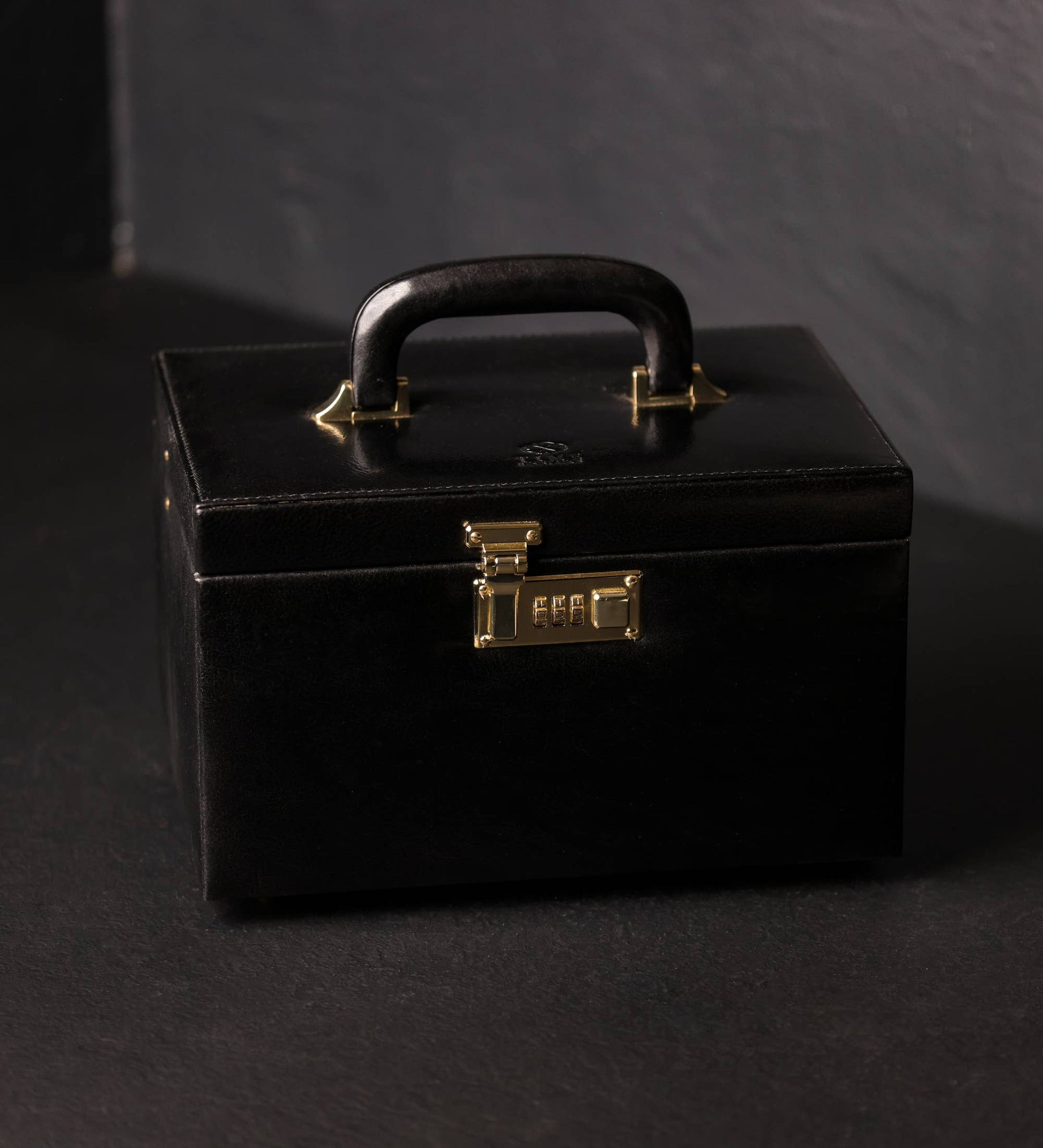 Italian Leather Jewelry Box - The Portrait of a Lady
