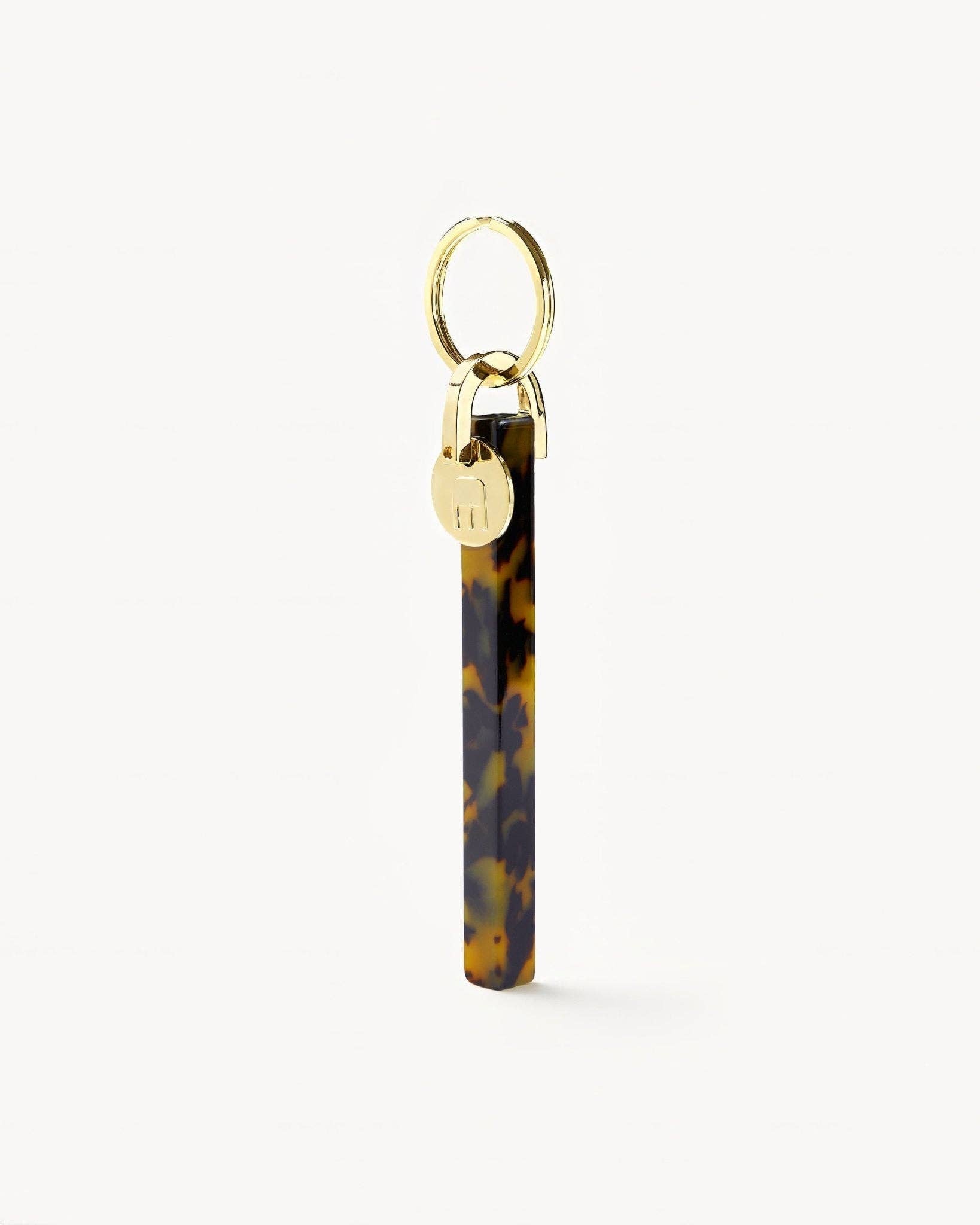 Bar Keychain in Classic Tortoise - Gold - Maison and Mer