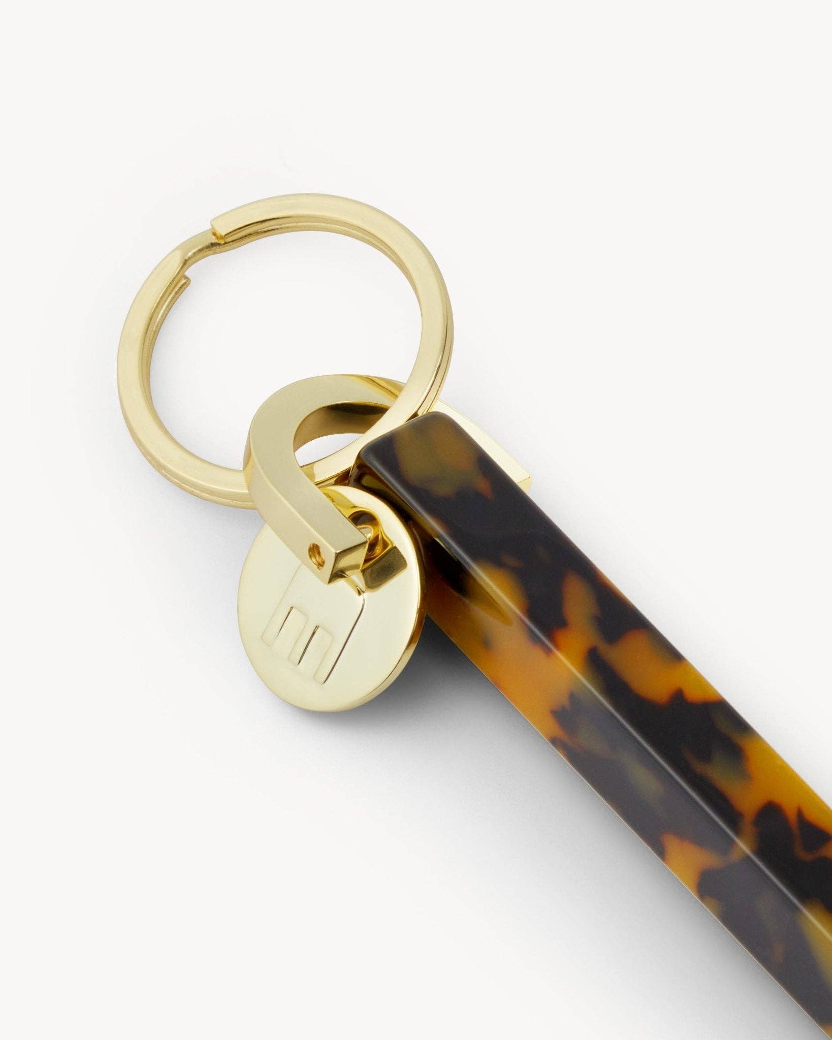 Bar Keychain in Classic Tortoise - Gold - Maison and Mer