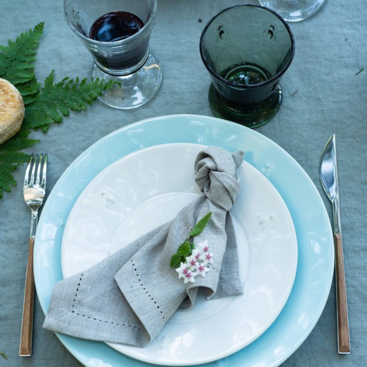Bee Ceramic Dessert Plate Set - 4 - Maison and Mer