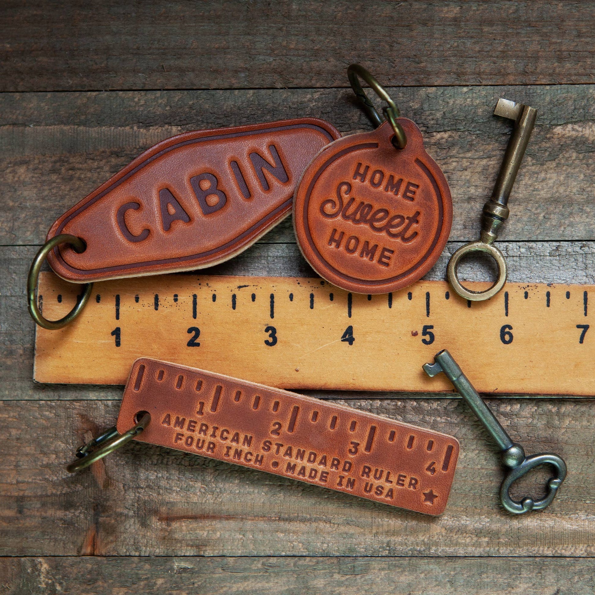 Cabin Leather Keychain Motel Style - Maison and Mer