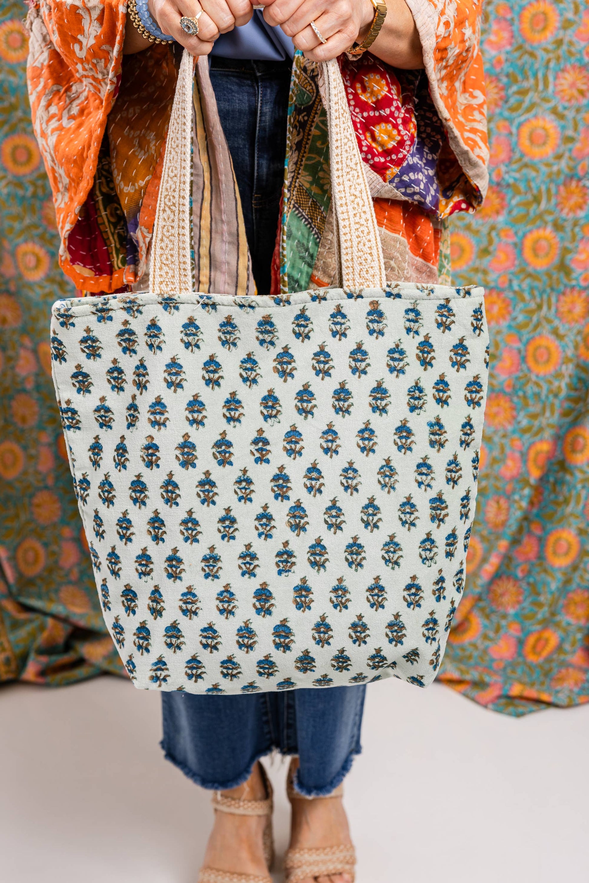The Hailey Velvet Tote-Mint