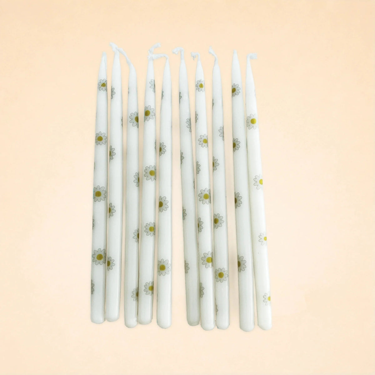Daisy Tapered Candles (x10)