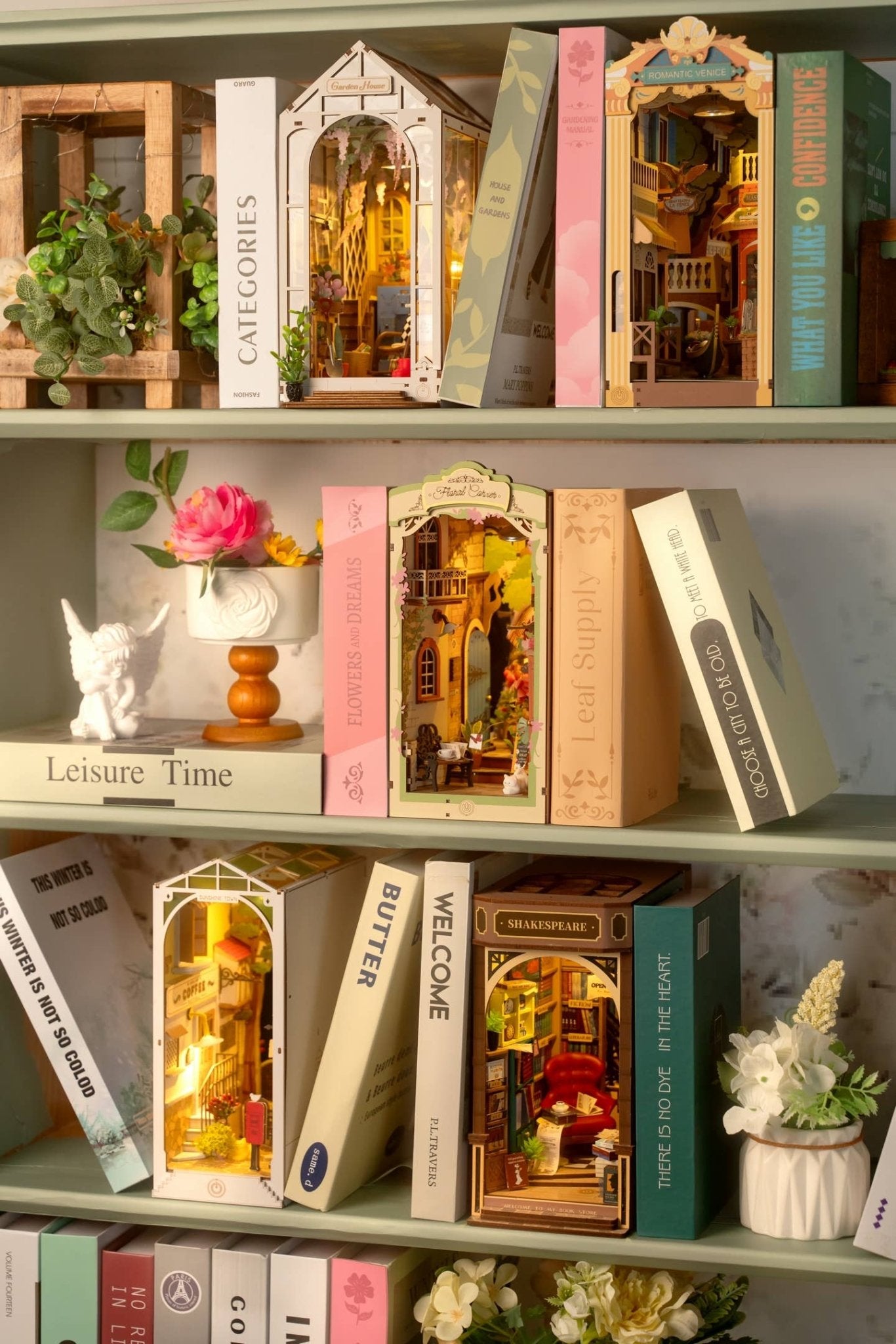 DIY Book Nook Kit: Floral Corner with Dust Cover - Maison and Mer