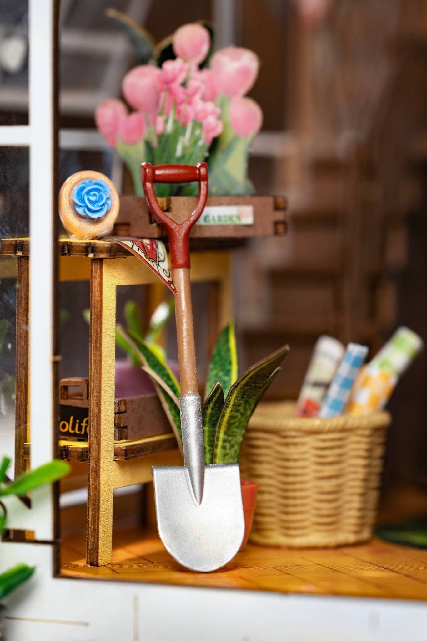 DIY Miniature House Book Nook Kit: Garden House - Maison and Mer