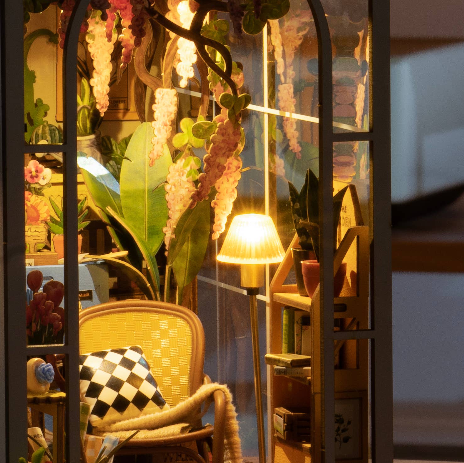DIY Miniature House Book Nook Kit: Garden House - Maison and Mer