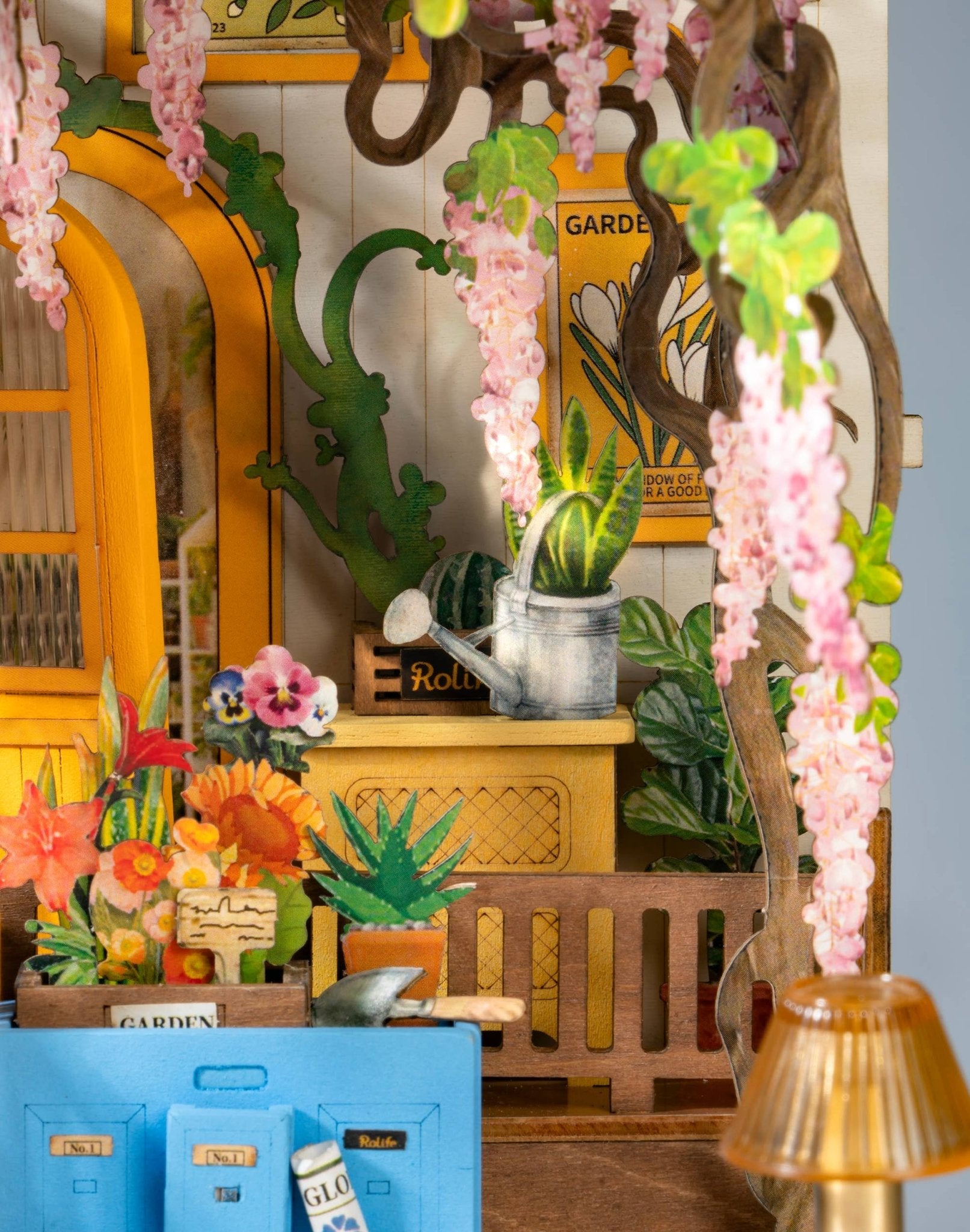 DIY Miniature House Book Nook Kit: Garden House - Maison and Mer