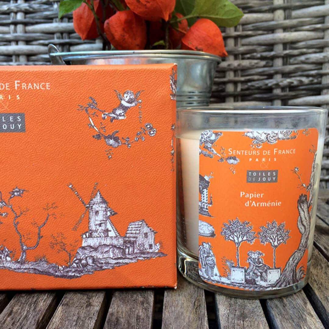 Amber Toiles de Jouy Candle