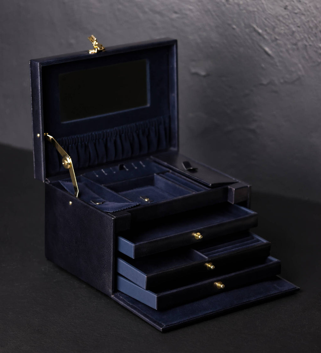 Italian Leather Jewelry Box - The Portrait of a Lady