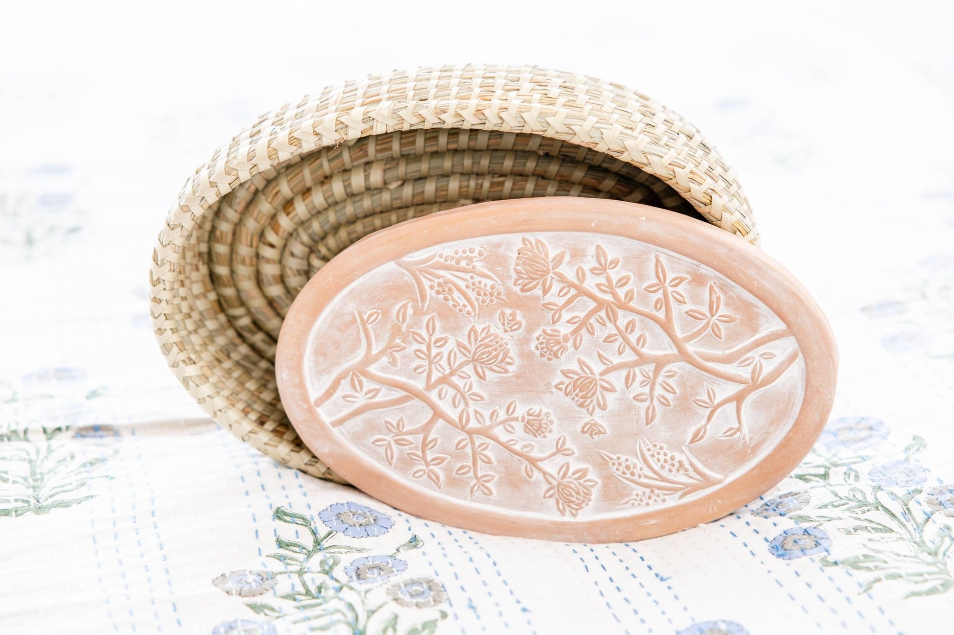 Oval Garden Bread Warmer Basket - Maison and Mer
