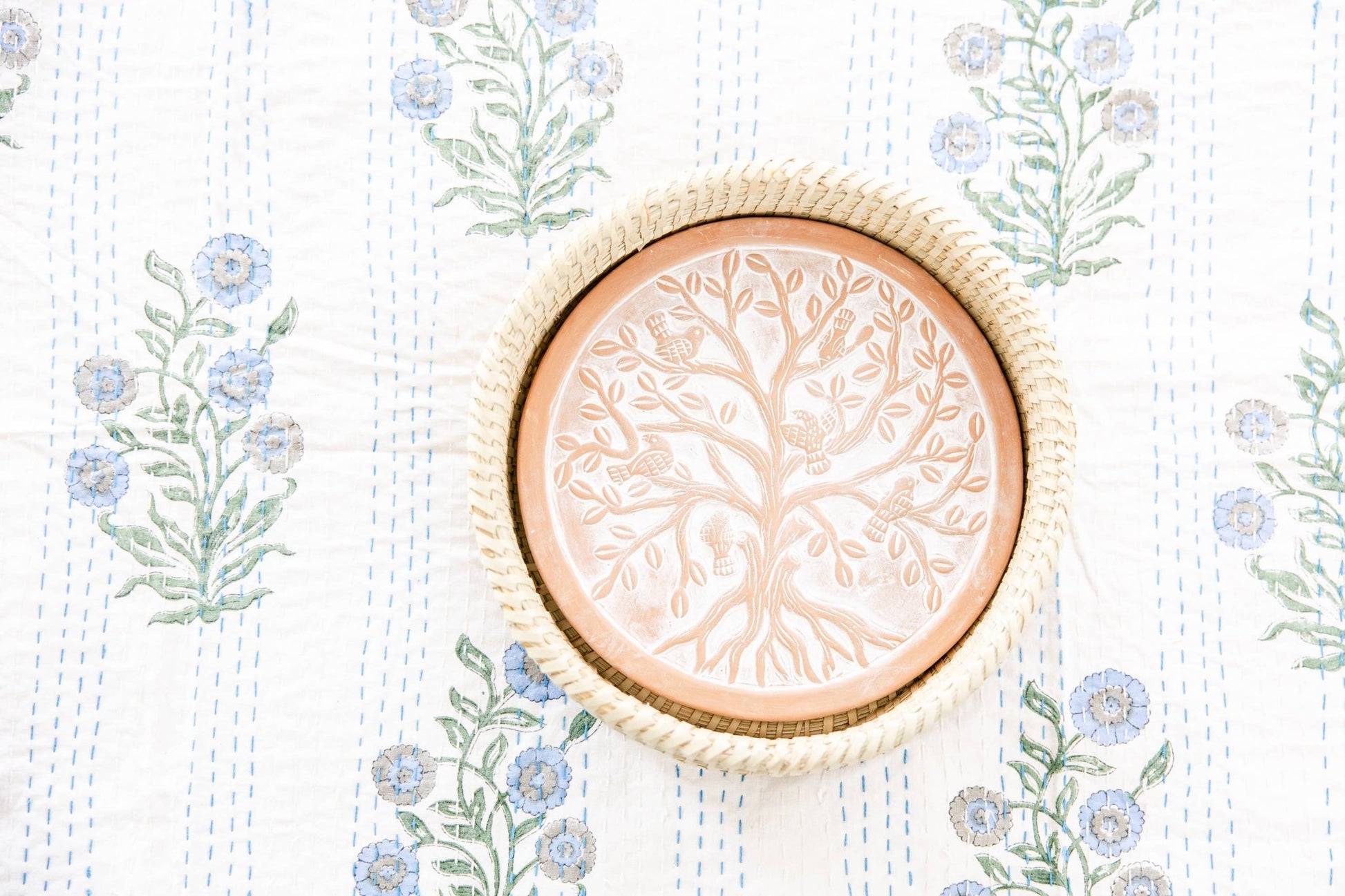 Round Birds in a Tree Bread Warmer Basket - Maison and Mer