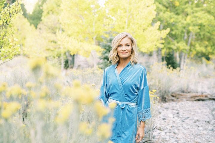 Velvet and Lace Robe - Light Blue - Maison and Mer